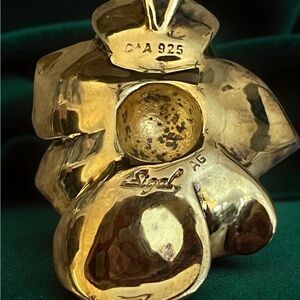 Gold Floral Pendant Necklace